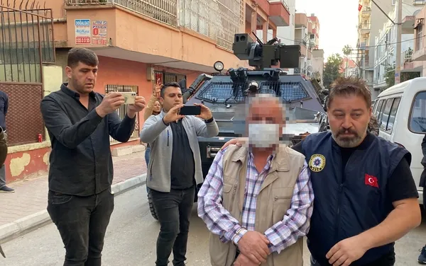 Mersin’de eli kanlı terör örgütleri DEAŞ ve PKK’ya şafak operasyonu! 15 gözaltı var