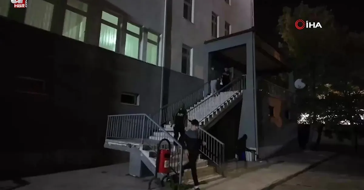Lise pansiyonunda kurtarma tatbikatı