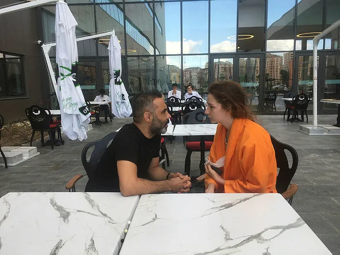 Özel hastanelere tepki gösteren oyuncu Umut Oğuz şehir hastanesini övdü: Sezar’ın hakkını Sezar’a - 1