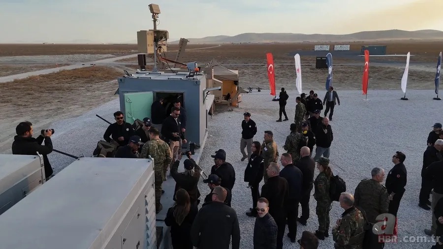 Yerli ve Milli gurur “Tolga” sahnede! 14 ülke performansını izlemek için geldi 3