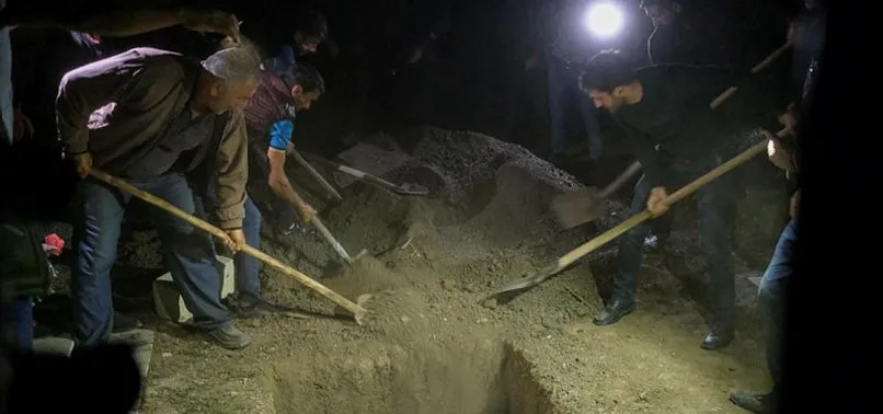 Son dakika: Azerbaycan'da cenazeler Ermeni saldırısı ihtimaline karşı gece defnedildi