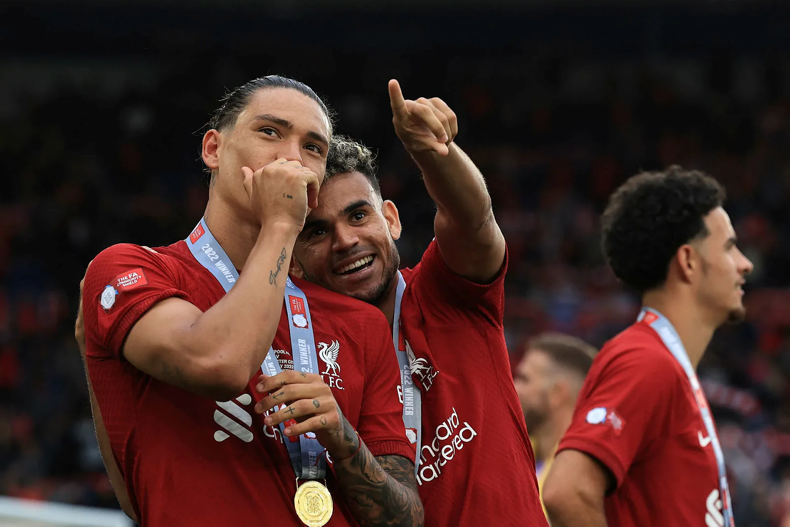 Liverpool'dan sezona kupalı başlangıç! 3 golle gelen zafer