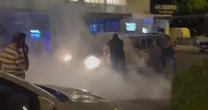 Seyir halindeki otomobil alev aldı!