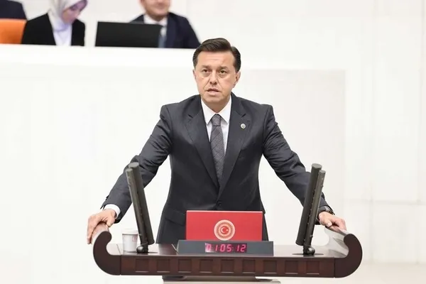 İYİ Parti’de kaçınılmaz son! 3’e bölündüler