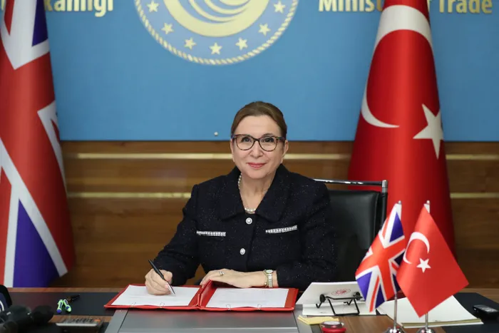 Son dakika: Türkiye ile İngiltere arasında tarihi anlaşma! İmzalar atıldı - 1