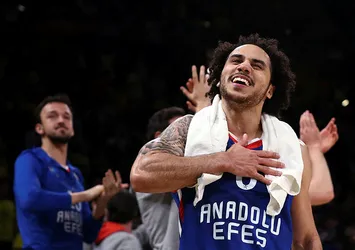 Shane Larkin: NBA’den teklifler oldu ama olumlu neticelenmedi
