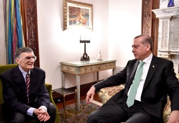 nobel-odullu-turk-bilim-insani-prof-dr-aziz-sancardan-havalimani-aciklamasi-gurur-duydum-1671360669653.jpeg Nobel Ödüllü Türk bilim insanı Prof. Dr. Aziz Sancar’dan havalimanı açıklaması: Gurur duydum! - 4