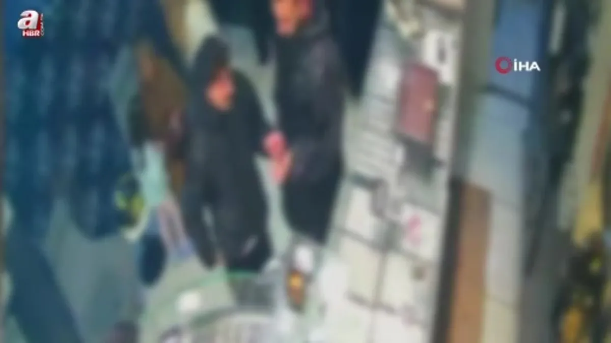 Eşinin altınlarını kumar borcu için aldı