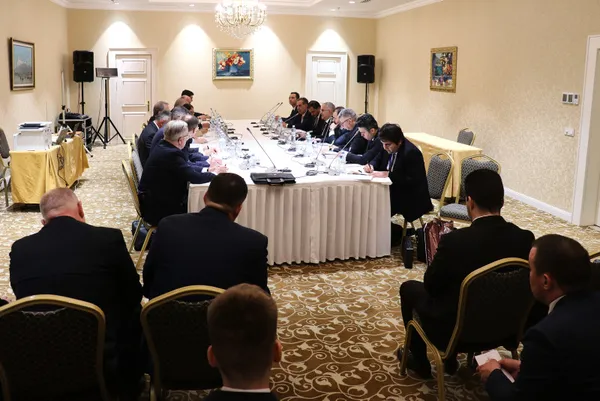 turkiye-rusya-ve-irandan-ypgpkkya-destek-veren-ulkelere-kinama-1687347761851.jpg Türkiye, Rusya ve İran'dan YPG/PKK'ya destek veren ülkelere kınama - 1