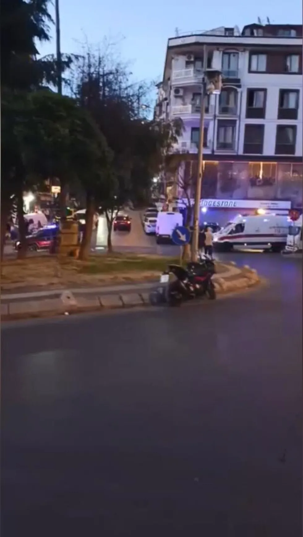 1785826848744.jpeg Sakar eski sevgili önce motosiklet düştü sonra kendi elini kesti - 1