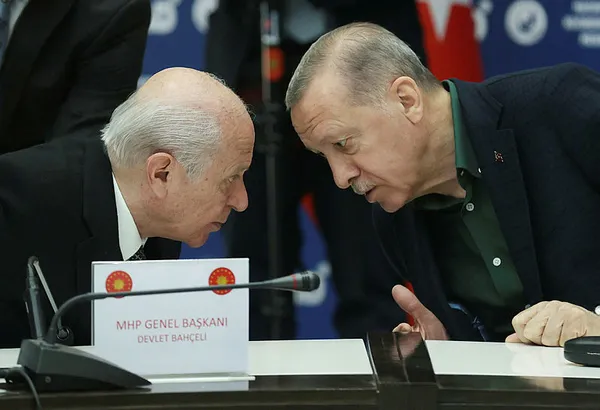 Başkan Recep Tayyip Erdoğan ile MHP Lideri Devlet Bahçeli deprem bölgesinde!