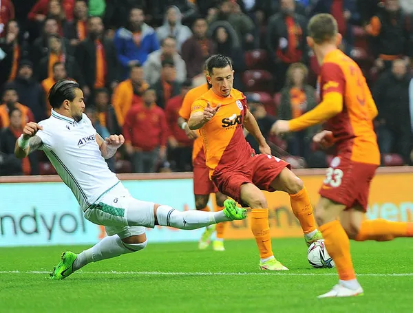 okcu-is-basinda-i-galatasaray-1-0-konyaspor-mac-sonucu-ozet-1634483792439.jpg Okçu iş başında I Galatasaray 1-0 Konyaspor (MAÇ SONUCU-ÖZET) - 4