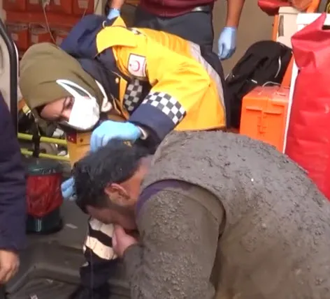 Gaziantep'te "ambulans kirlenmesin" diye binmek istemeyen işçi konuştu! Sağlık sistemi çok iyi işliyor - 4