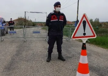 Manisa'da bir sokak karantinaya alındı
