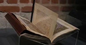 700 yıllık yazma eserler İstanbul’da bir araya geldi!