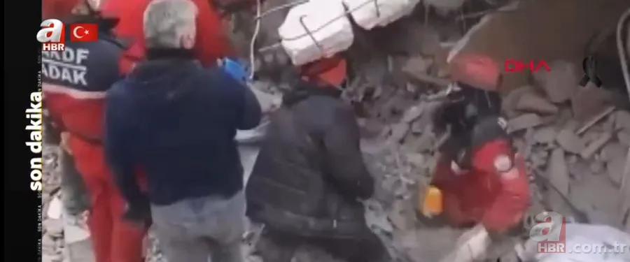 Onlar isimsiz KAHRAMANLAR! İşte yüzyılın deprem felaketinin isimsiz kahramanları | Türkiye'nin yaşayan vicdanı... 18