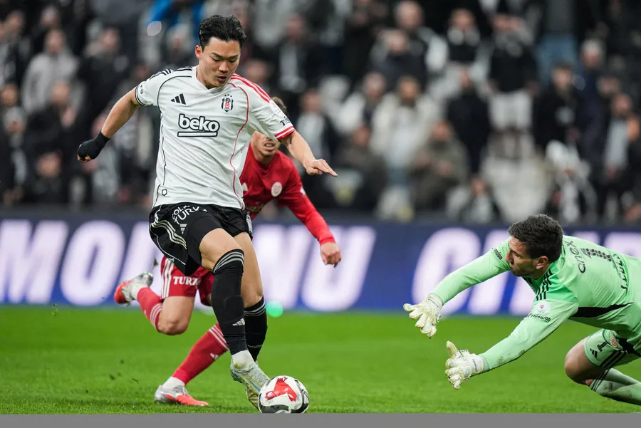 dolmabahcede-gol-yagmuru-besiktas-antalyasporu-farkli-gecti-1775847827730.jpg Fotoğraf (AA)