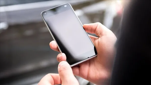 apple-ve-samsung-telefonlar-da-etkilenecek-akilli-telefonda-bir-donem-sona-eriyor-artik-o-sorun-tarih-olacak-1662060358959.jpg Apple ve Samsung telefonlar da etkilenecek! Akıllı telefonda bir dönem sona eriyor! Artık o sorun tarih olacak... - 6