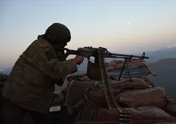 2 PKK'lı terörist teslim oldu