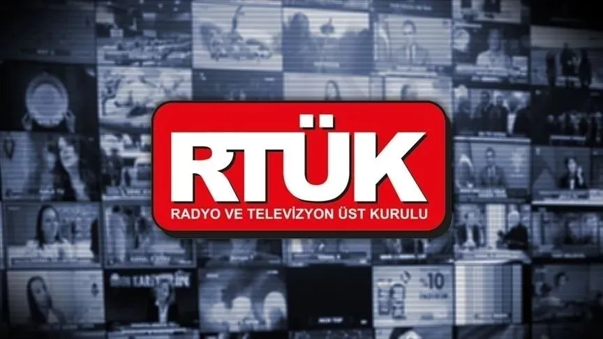 dijital-tehdit-ve-cifte-standardin-anatomisi-milli-medyaya-kiskac-kuresel-kirli-duzene-denetimsizlik-1786383995847.jpeg Dijital tehdit ve çifte standardın anatomisi! Milli medyaya kıskaç, küresel kirli düzene denetimsizlik - 1