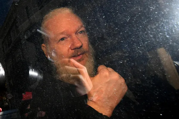 WikiLeaks'in kurucusu Julian Assange için yolun sonu göründü - 1