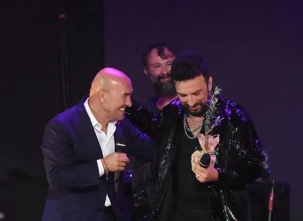 CHP’li Tunç Soyer’in Tarkan yalanı ortaya çıktı: 23 milyon lirayı gözden çıkardı Tarkan uğruna belediyeyi batırdı!