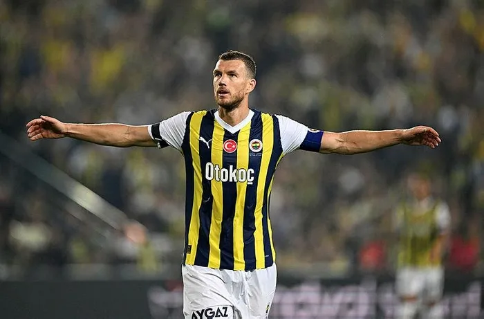 Fenerbahçe’de Edin Dzeko dönemi bitiyor! Yeni adresi orası olacak