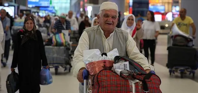 İlk hac kafilesi yurda döndü