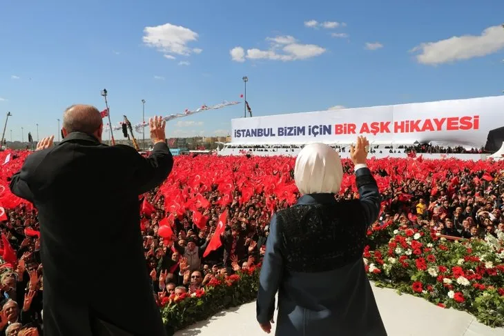 Tansu Çiller ve Mehmet Ağar Yenikapı'da! Başkan Erdoğan karşıladı