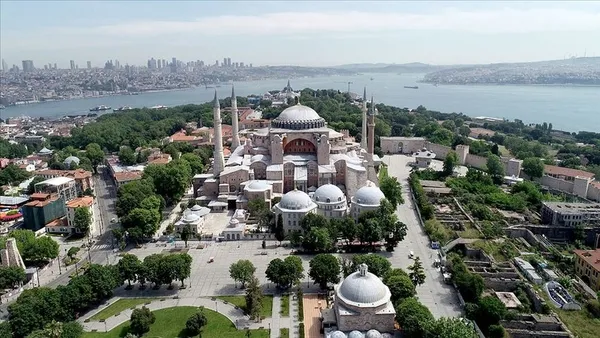 Son dakika: Ayasofya Cami-i Şerifi’nde yarın kılınacak Cuma namazı öncesi icra edilecek program belli oldu - 3