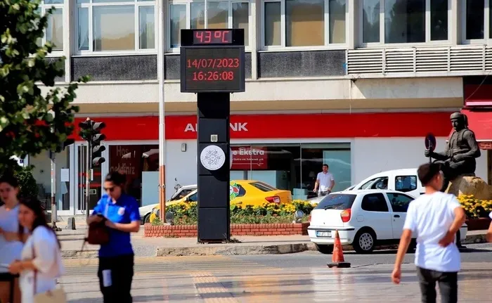 Son dakika | Meteoroloji'den 5 ile sarı kodlu yağış uyarısı! İstanbul'a yağmur müjdesi! Bugün hava nasıl olacak? İşte il il son durum - 11