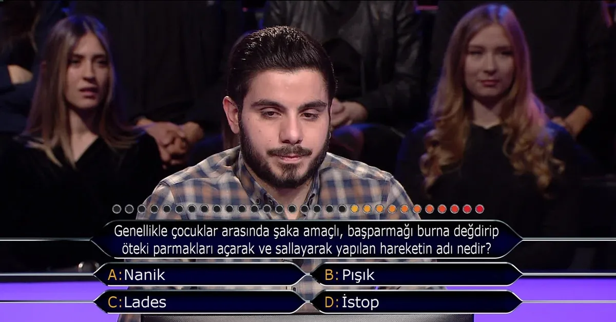 İkinci soruda elenerek izleyenleri şaşırttı! | Kim Milyoner Olmak İster yeni bölüm