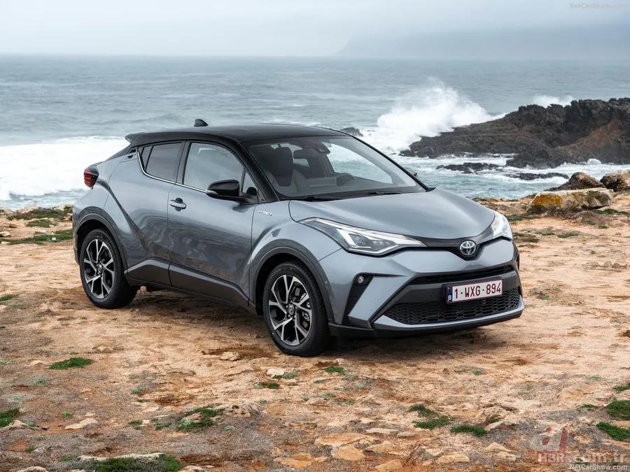 2020 Toyota C-HR yenilendi! Türkiye’de üretilen yeni Toyota C-HR'nin motor ve donanım özellikleri neler? 13