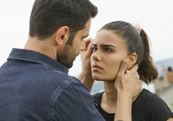 Kimse Bilmez 8. son bölüm kesintisiz tek parça izle! Kimse Bilmez 8.bölümde Ali Sevda'yı kurtarabildi mi?