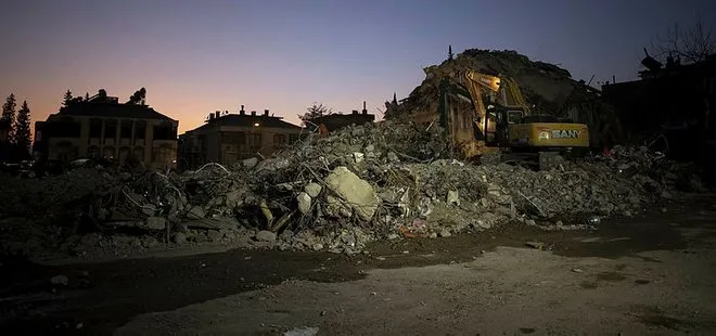 Deprem bölgesinde yapılacak konutların özellikleri belli oldu! Bakan Murat Kurum açıkladı
