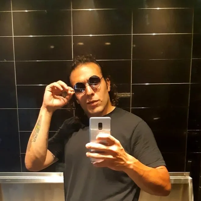 MasterChef yarışmacısı Barbaros Yoloğlu�nun eski hali olay oldu! Kilolu