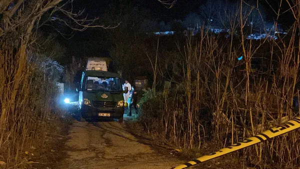 1669691036009.jpg İstanbul'da feci kaza! 1’i polis 2 kişi yanarak can verdi - 1