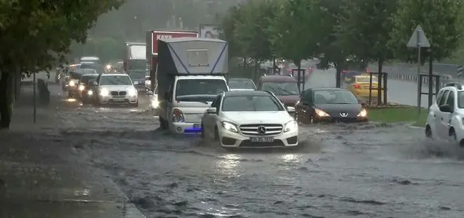 İstanbul’da sağanak yağış etkili oldu! Meteoroloji son dakika uyarısı