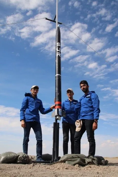 Tuz Gölü’nde roket yarışları nefes kesti