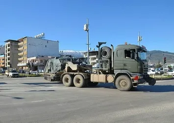 Suriye sınırına askeri sevkiyat