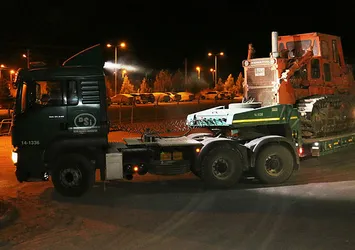 Tank ve zırhlı araçlar Suriye sınırına gönderildi