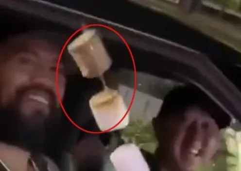 japonyada-trafikte-akilalmaz-olay-sekerlemeleri-otomobilin-egzozunda-kizarttilar-1658223779330.jpg Japonya’da trafikte akılalmaz olay! Şekerlemeleri otomobilin egzozunda kızarttılar - 2
