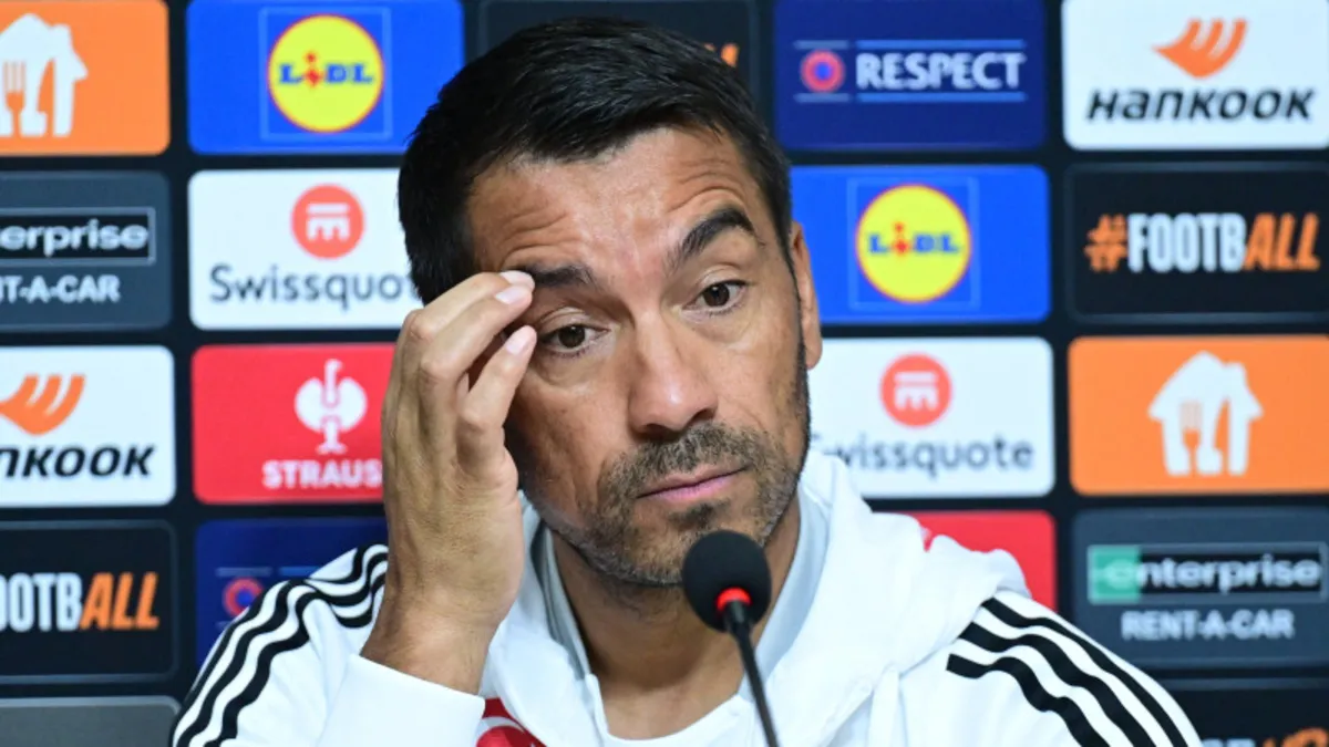 Giovanni van Bronckhorst'tan Semih sözleri: Kendisi biliyor