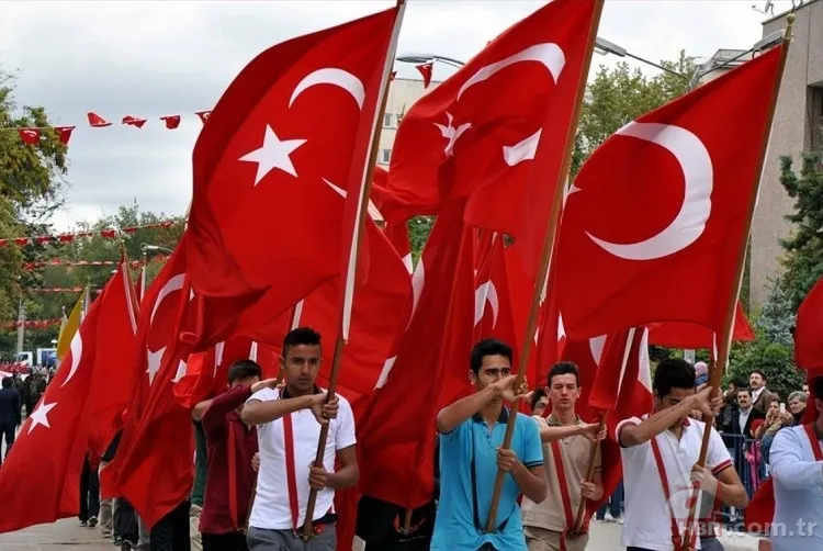 29 Ekim Cumhuriyet Bayramı Mesajları: Cumhuriyet’in 100. Yılına özel en anlamlı, resimli, duygusal, yeni, kısa-uzun, güzel resimli mesajlar… 14