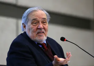 İlber Ortaylı yoğun bakıma alındı! Ailesinden açıklama! Sağlık durumu nasıl?