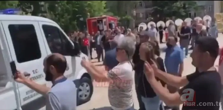 Cüneyt Arkın'ın cenazesinde tepki çeken hareket: "Burası manzara değil" 11