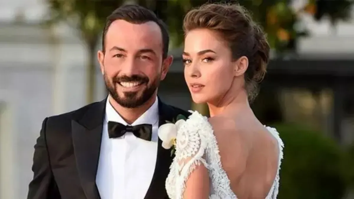 Bensu Soral ile Hakan Baş çifti evliliklerinin 7. yılını kutladı!