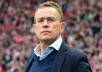 Fenerbahçe taraftarı sosyal medyada o teknik direktör için ayağa kalktı! Ralf Rangnicki gelsin!