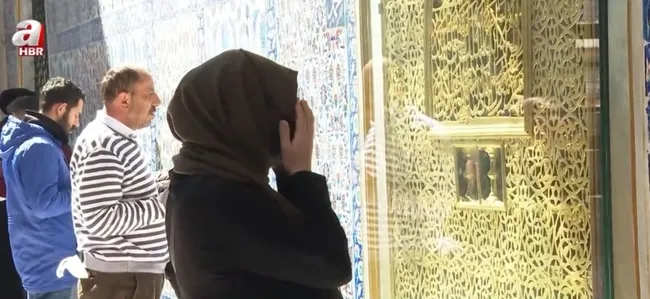 İstanbul’daki sahabe Ebu Eyyub El Ensari! Türbesi dolup taştı