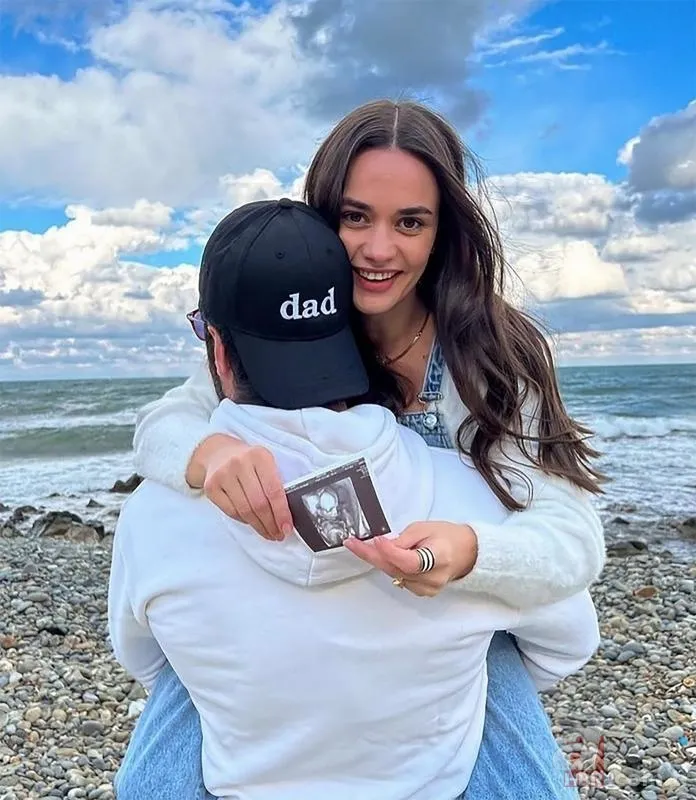 Ünlü oyuncu Hande Soral'dan şaşırtan açıklama! Kız kardeşi Bensu Soral'a çağrıda bulundu... 6